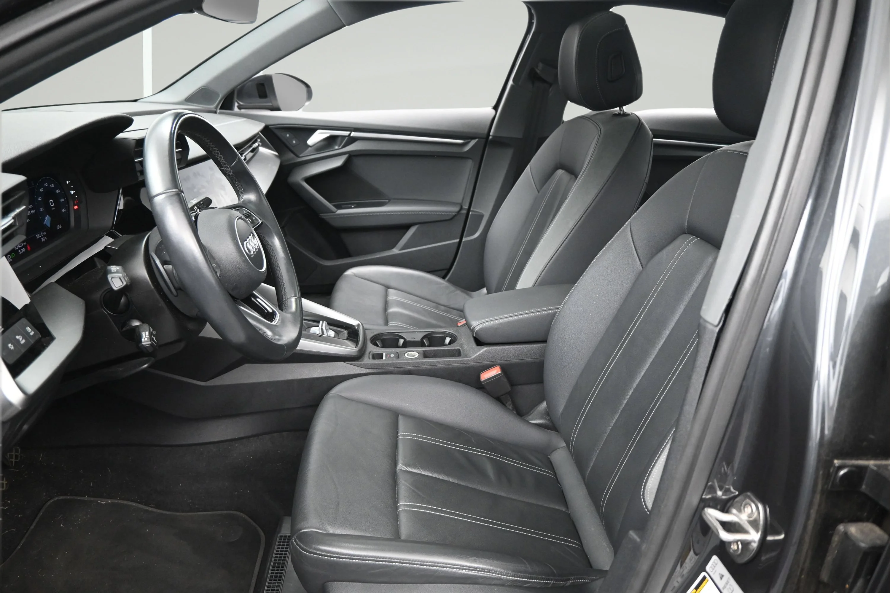 Used 2023 Manhattan Gray Metallic Audi Premium image 9