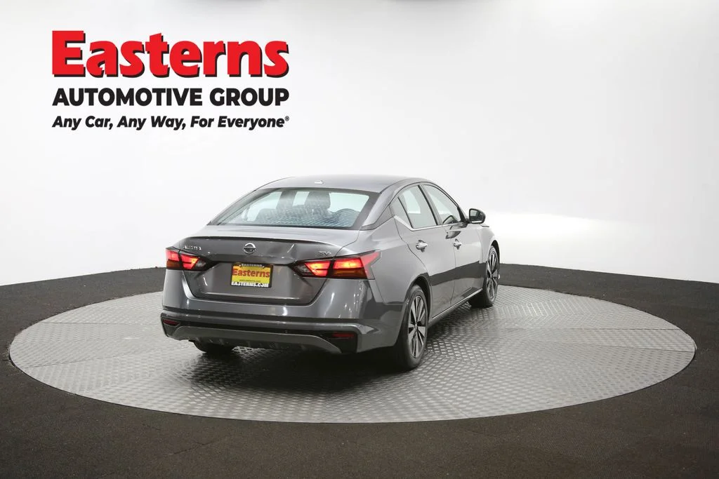 Used 2022 Gray Nissan 2.5 SV image 36