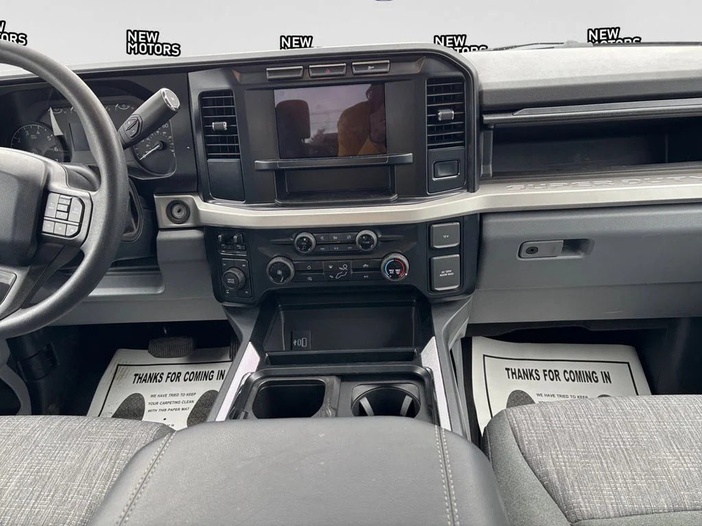 Used 2024 Blue Metallic Ford XLT image 12
