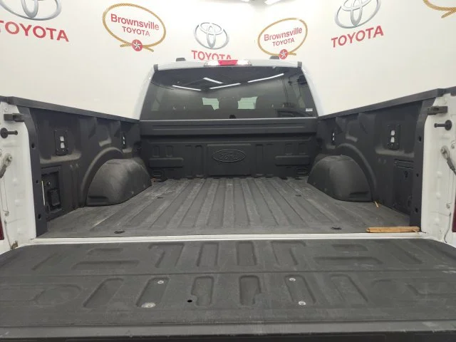 Used 2025 White Ford XLT image 28