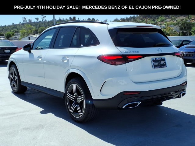 Certified Used 2026 White Mercedes-Benz GLC 300 image 22