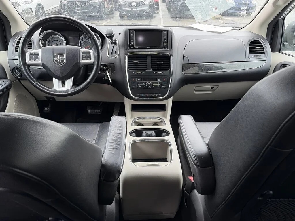 Used 2019 Bright White Dodge Crew Dilawri Certified   No Accidents   Regularly image 28