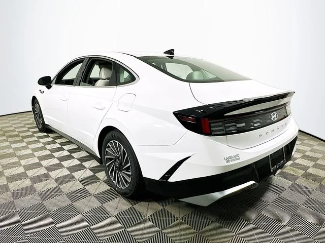 New 2025 Hyundai SONATA HYBRID SEL