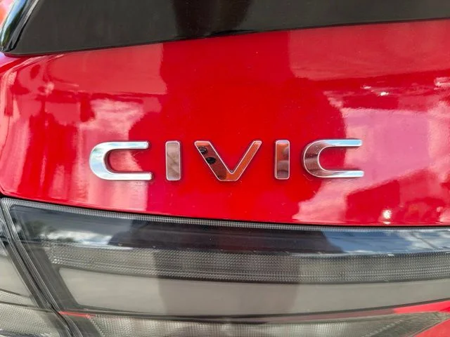 Used 2025 Rallye Red Honda Sport Touring image 7