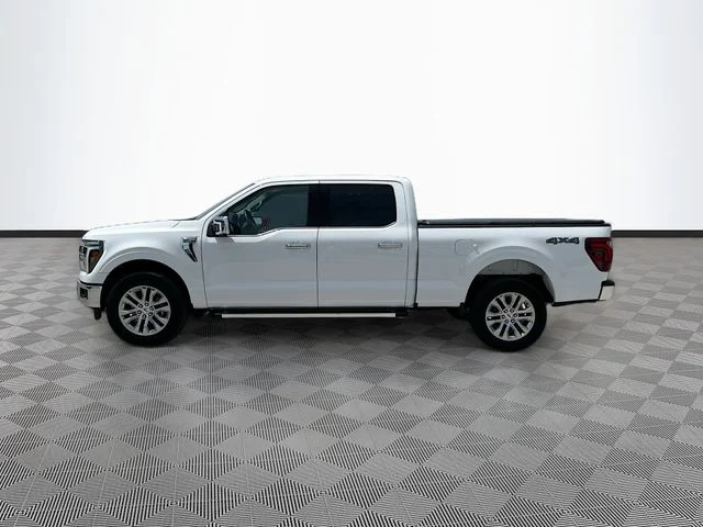 Used 2025 White Ford Lariat image 8