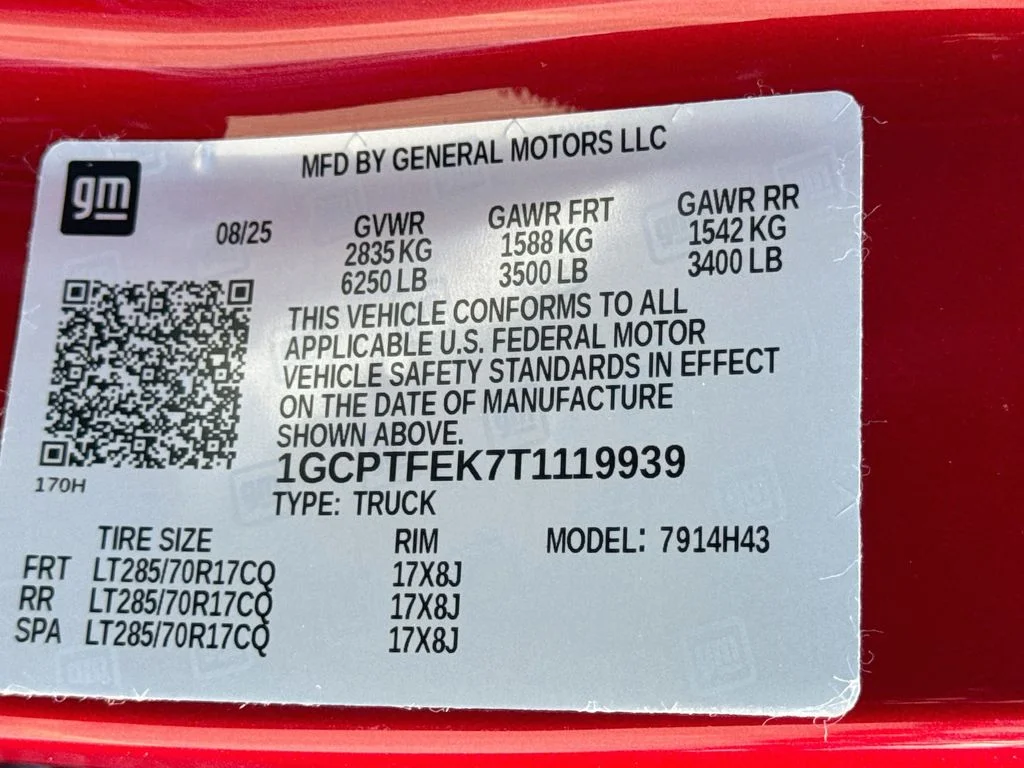 Used 2026 Red Chevrolet ZR2 image 39