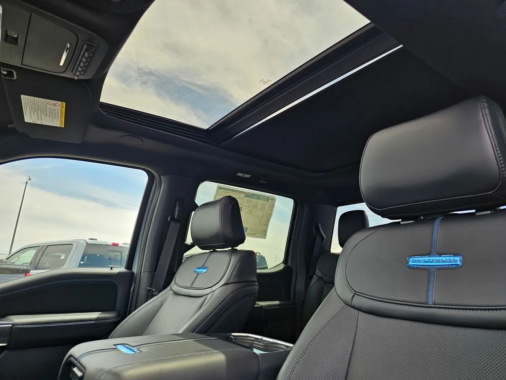 New 2026 Glacier Gray Metallic Tri-Coat Ford F-350® Platinum® image 30