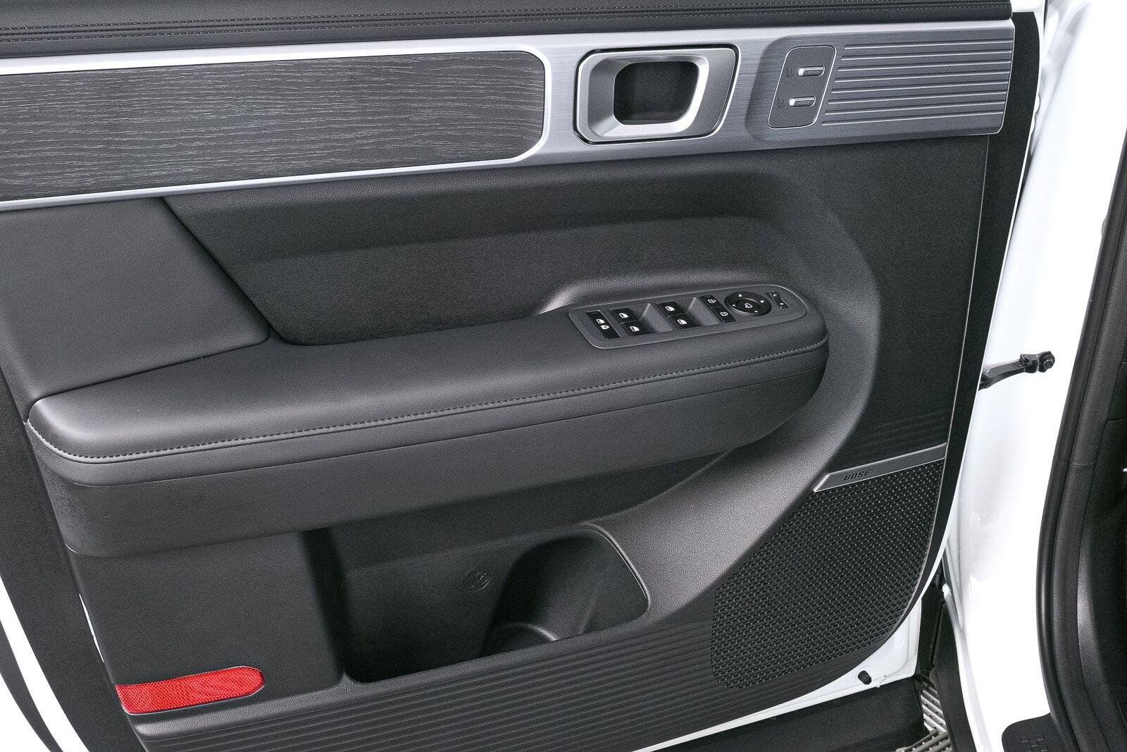 New 2026 Serenity White Hyundai Limited AWD image 6