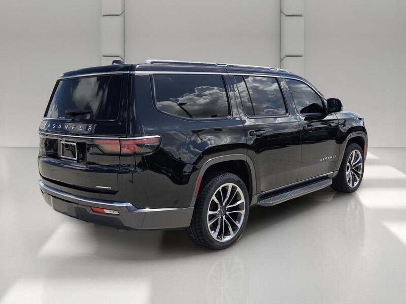 Used 2022 Diamond Black JEEP SERIES II 4X2 image 5
