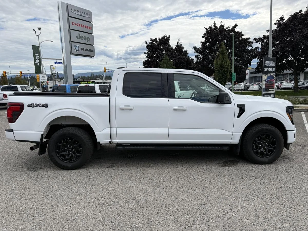 Used 2024 White Ford XLT image 8