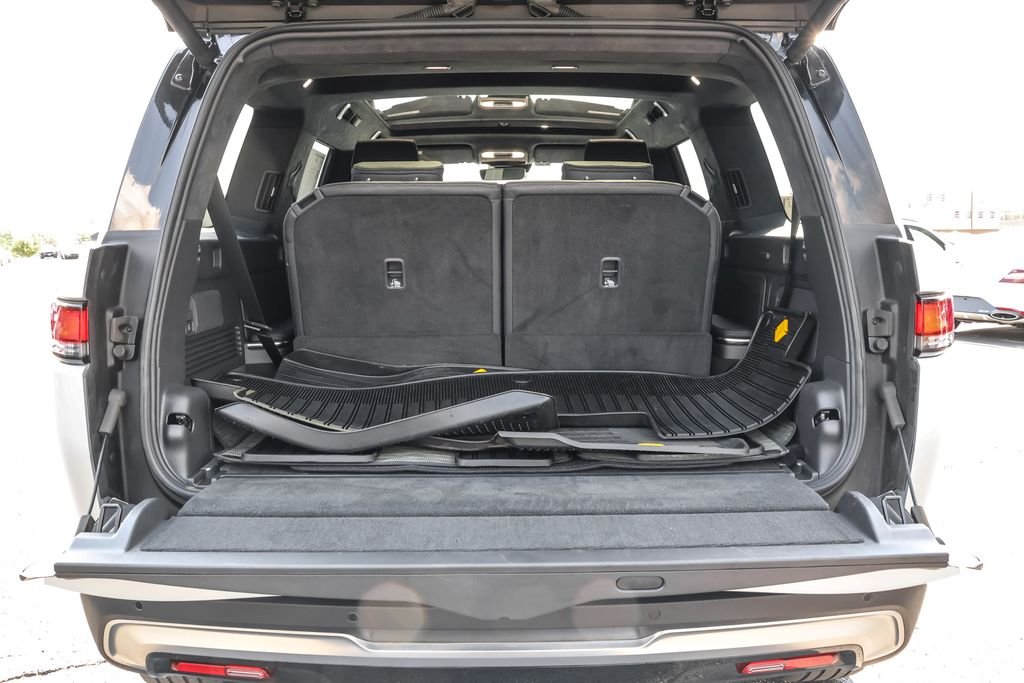 Used 2024  Rivian Adventure Dual Motor Max Pack image 30