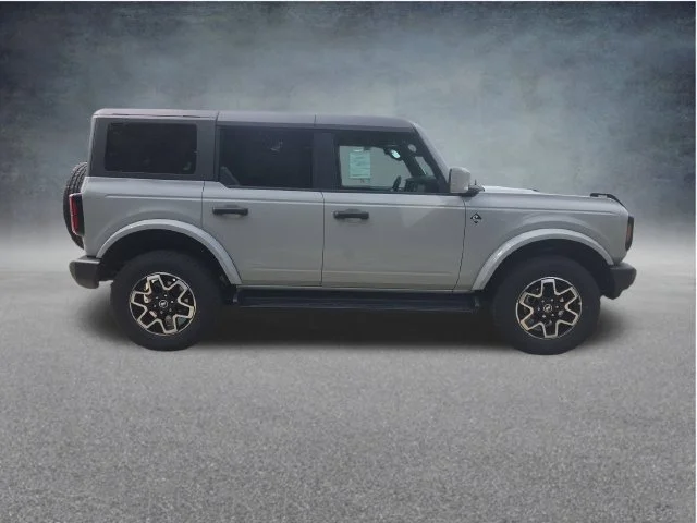 New 2026 Avalanche Gray Ford Outer Banks® image 40