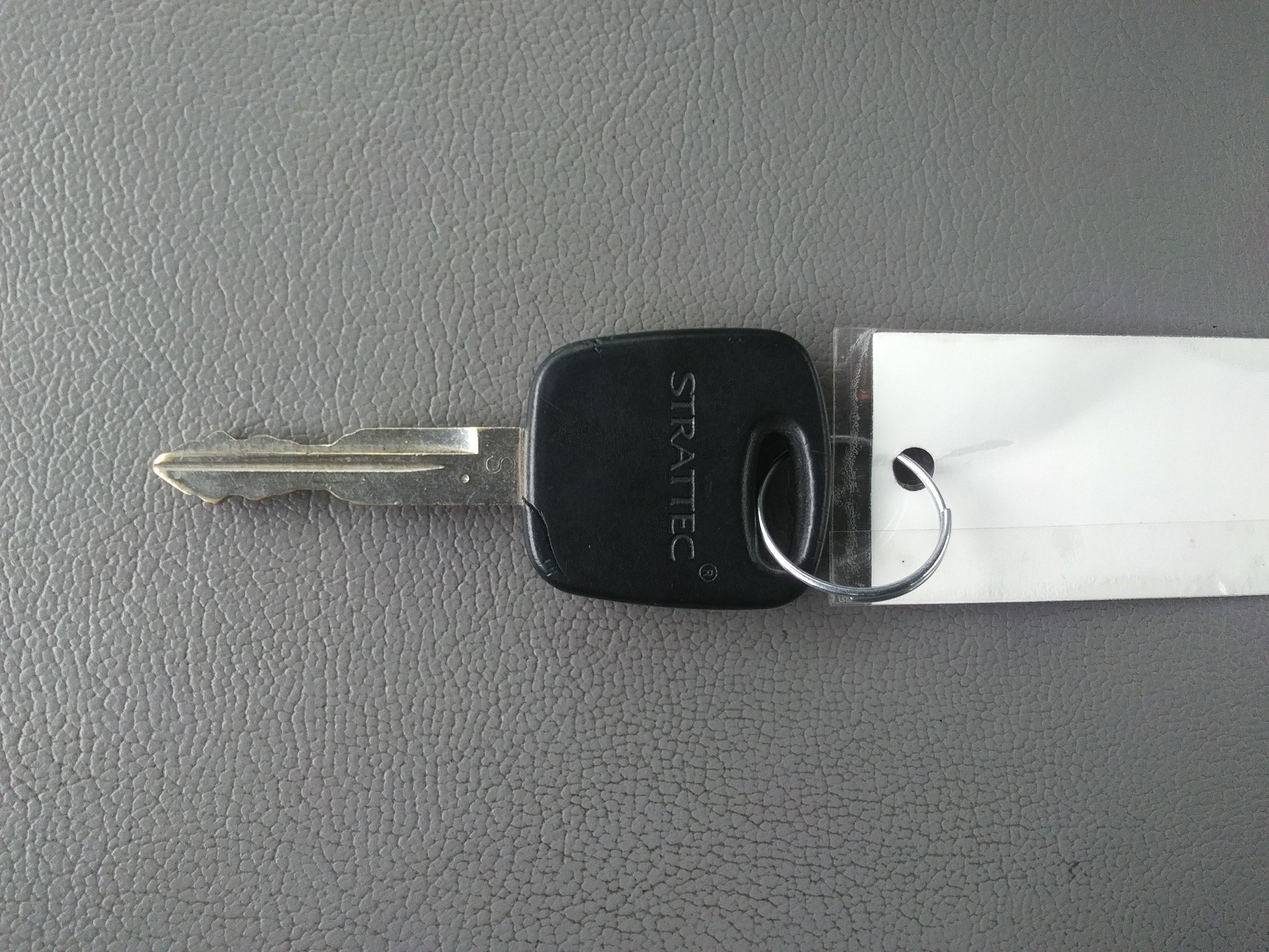 Used 1999 Blue Ford Lariat image 14