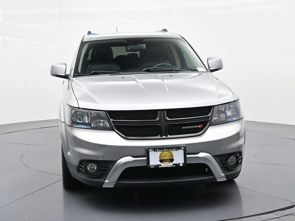Used 2017 Billet Clearcoat Dodge Crossroad image 3