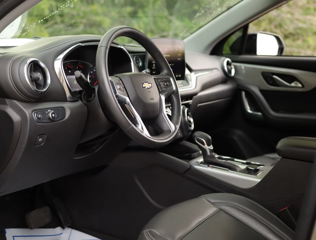 Used 2024 Sterling Gray Metallic Chevrolet 2LT image 9