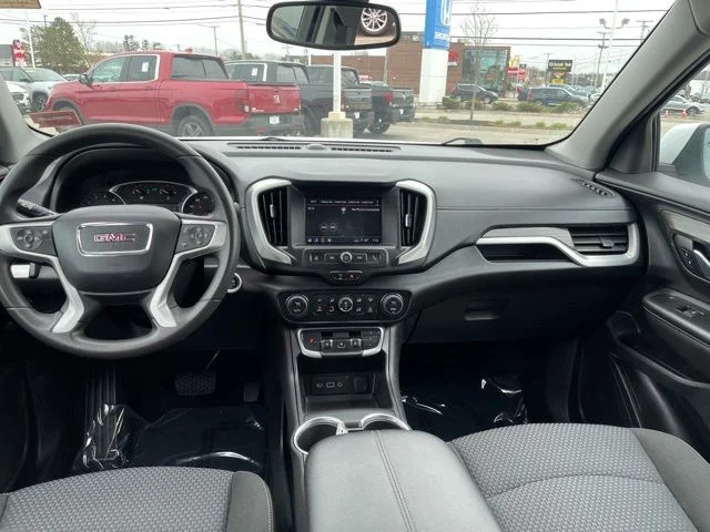Used 2022 Summit White GMC SLE image 14