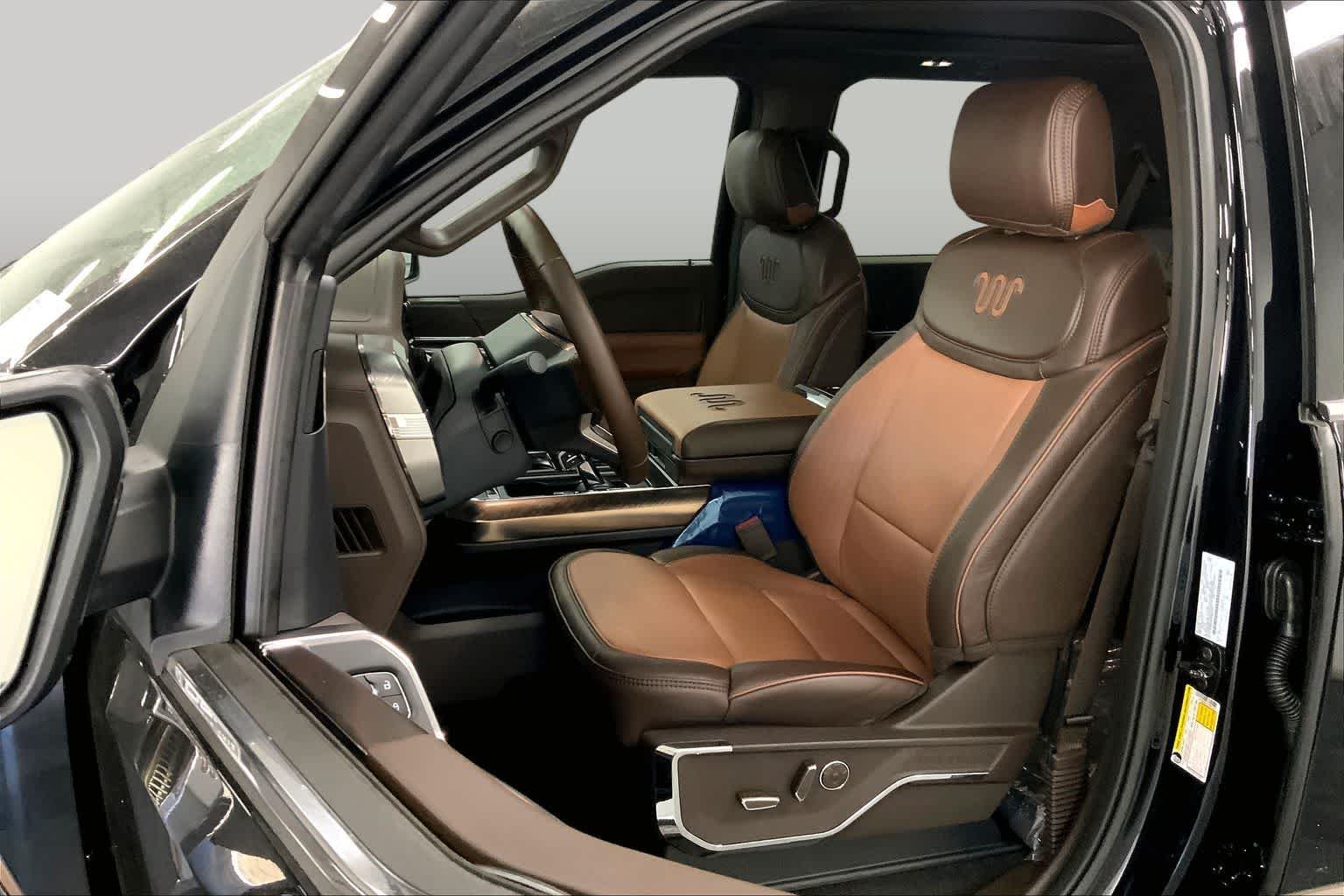 New 2026 Agate Black Metallic Ford King Ranch® image 8
