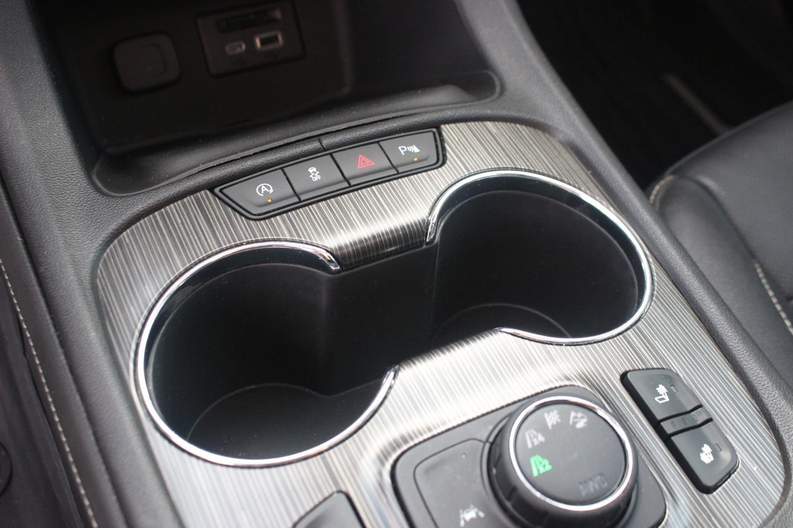 Used 2020 SMOKEY QUARTZ METALLIC GMC SLT image 23