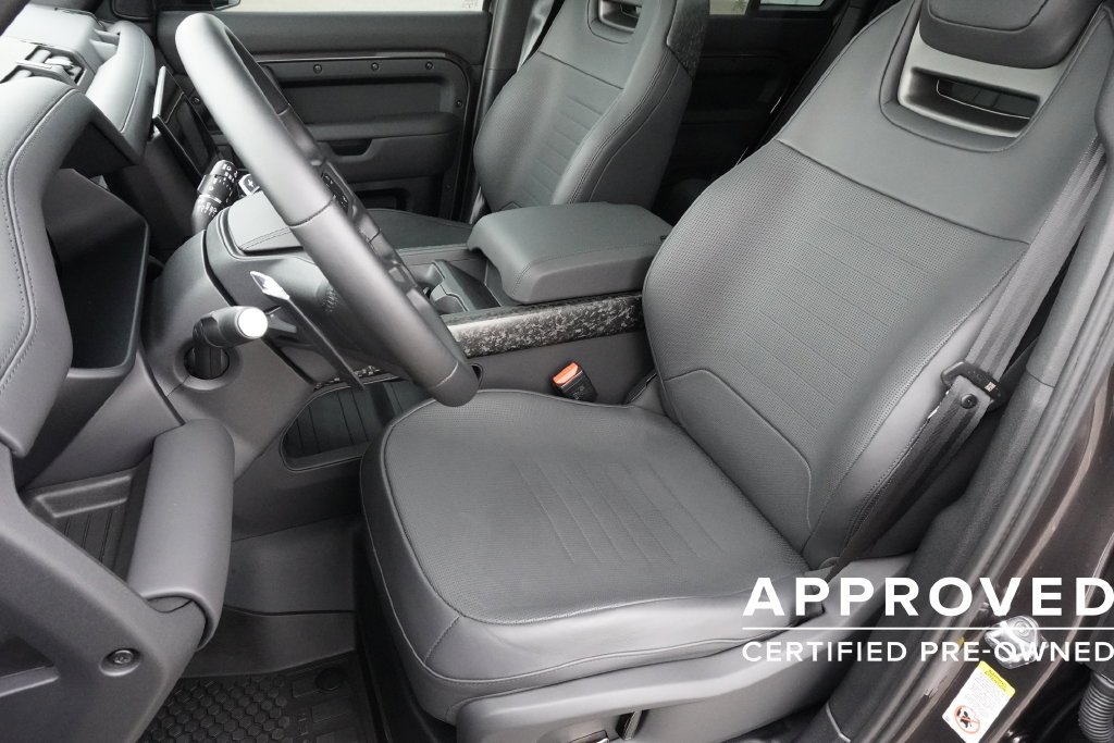 Certified Used 2026 Charente Grey Premium Metallic Land Rover OCTA image 20