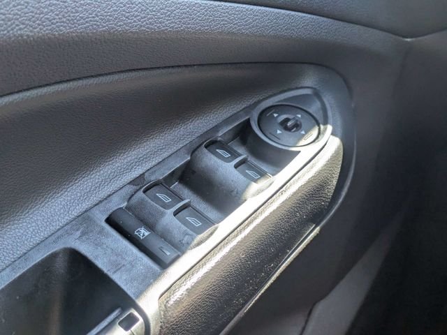 Used 2015 White Ford S image 22