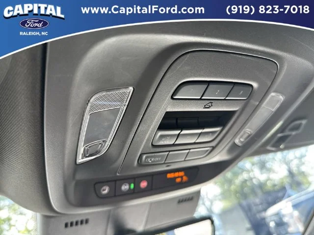 Used 2025 Silver Cadillac V-Series image 33