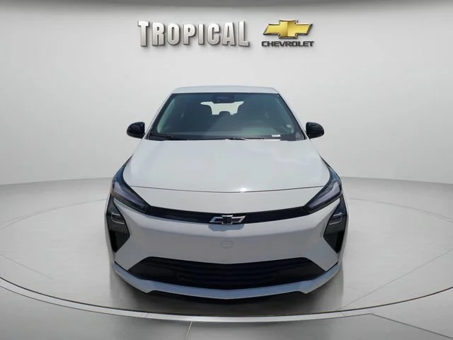 New 2027 Summit White Chevrolet LT image 8