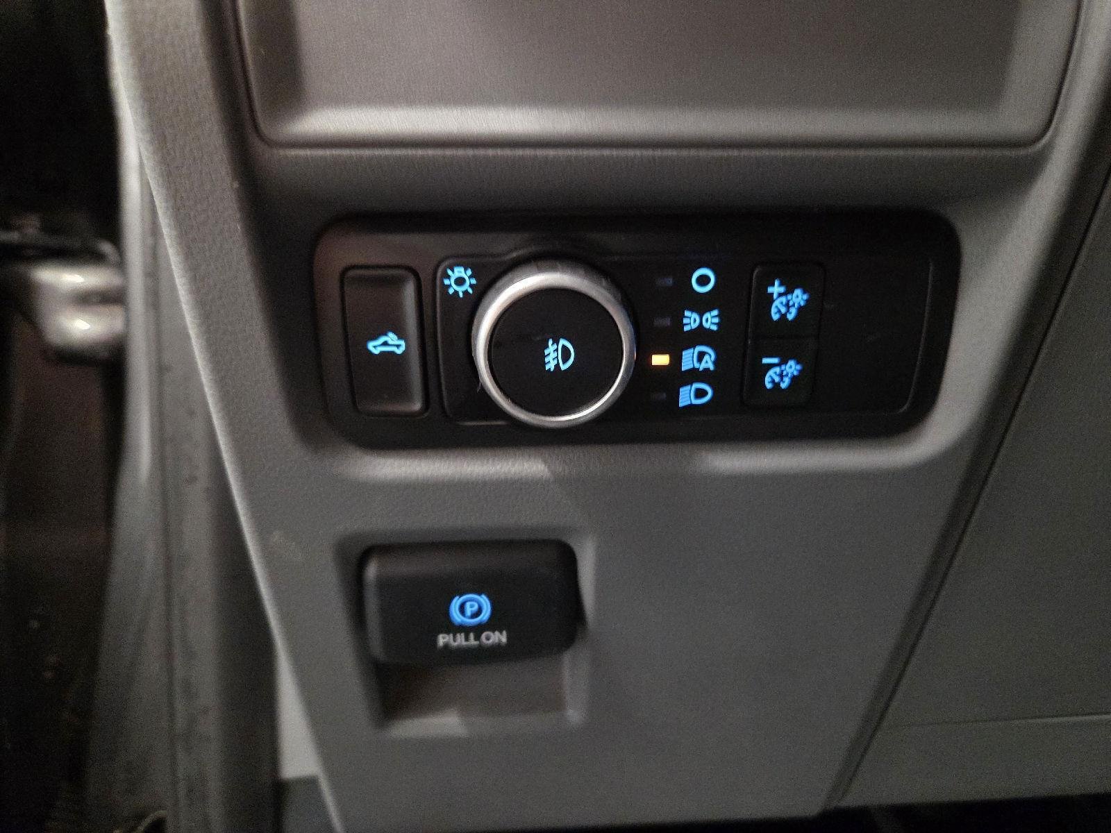 Used 2023 GRAY Ford XLT image 29