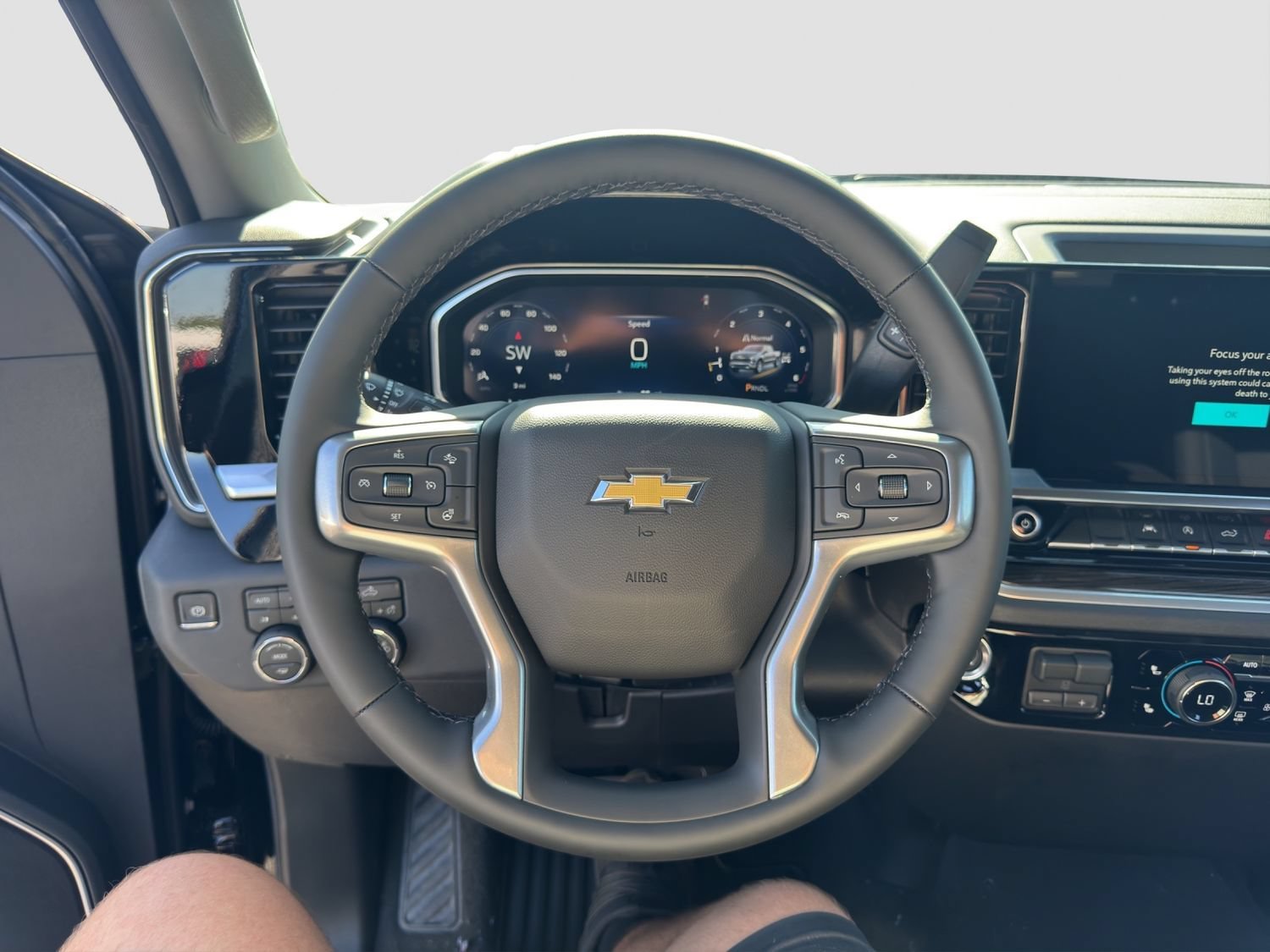 2026 Chevrolet Silverado 1500 LT - Photo 10