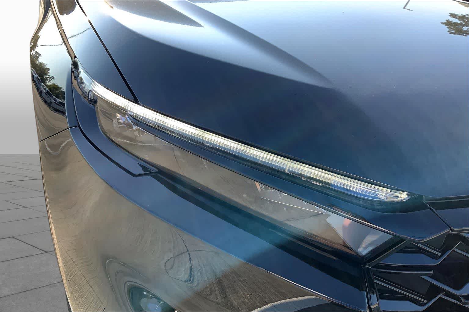 New 2027 Crystal Black Pearl Honda Sport Touring Hybrid AWD image 13
