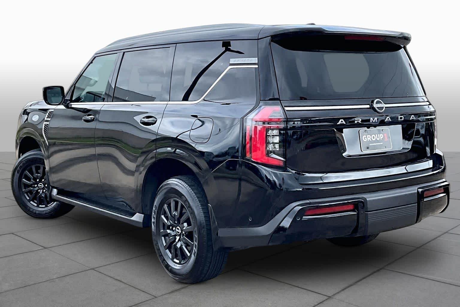 Used 2025 Super Black Nissan SV image 12