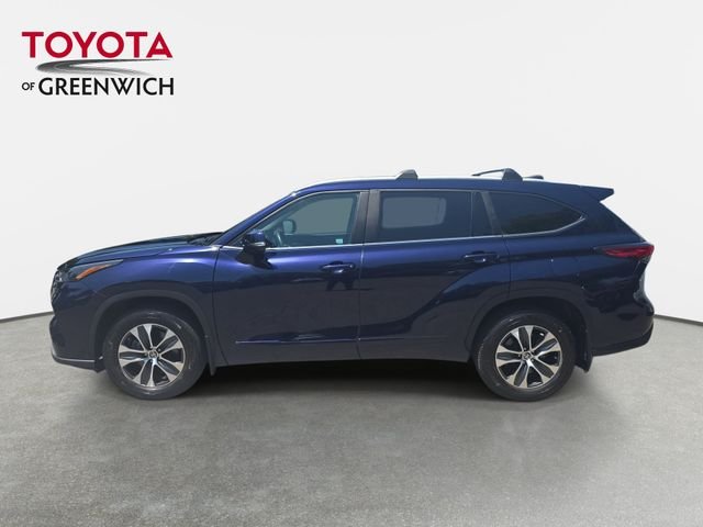 Used 2023  Toyota XLE image 5
