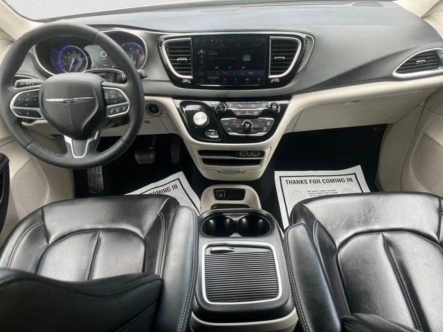 Used 2023 Bright White Clearcoat Chrysler Touring L image 10
