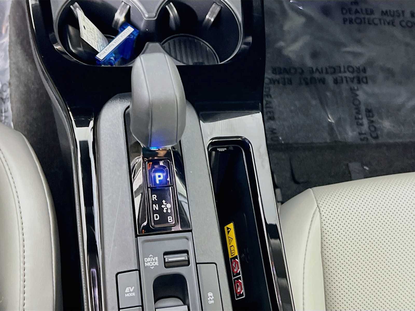 Used 2024 Reservoir Blue Toyota XLE image 17