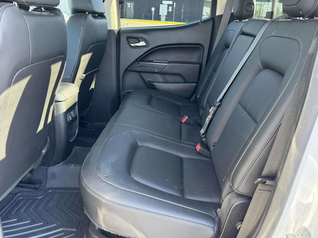 Used 2022 White Chevrolet LT image 15