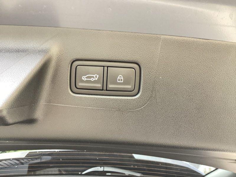 2026 Hyundai Santa Fe SE - Photo 9