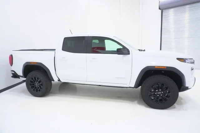 New 2026 Summit White GMC Elevation image 4