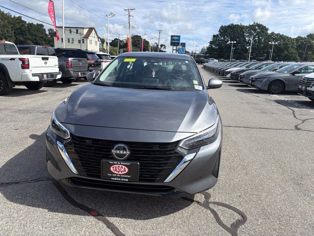 Used 2025 Gray Nissan SV image 2