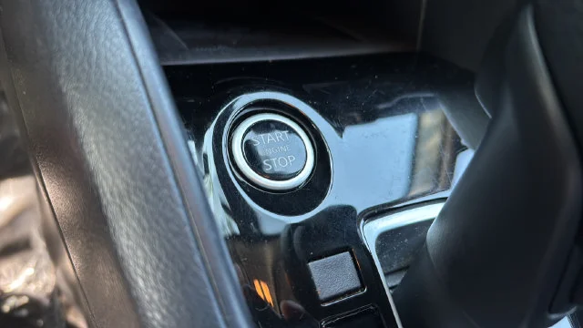 Used 2024  Nissan SV image 31