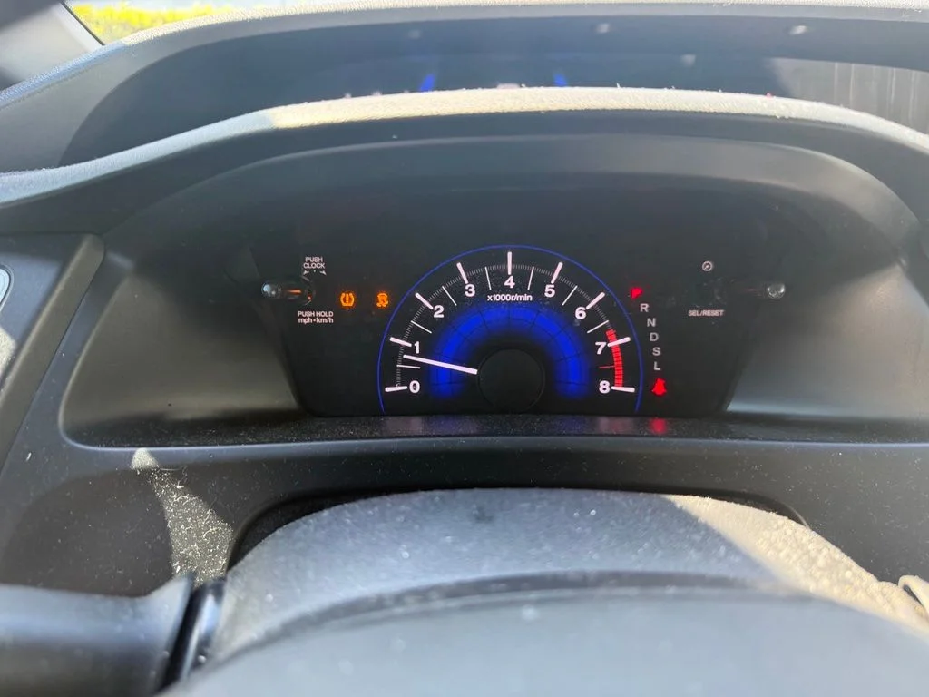 Used 2014 Silver Honda LX image 12