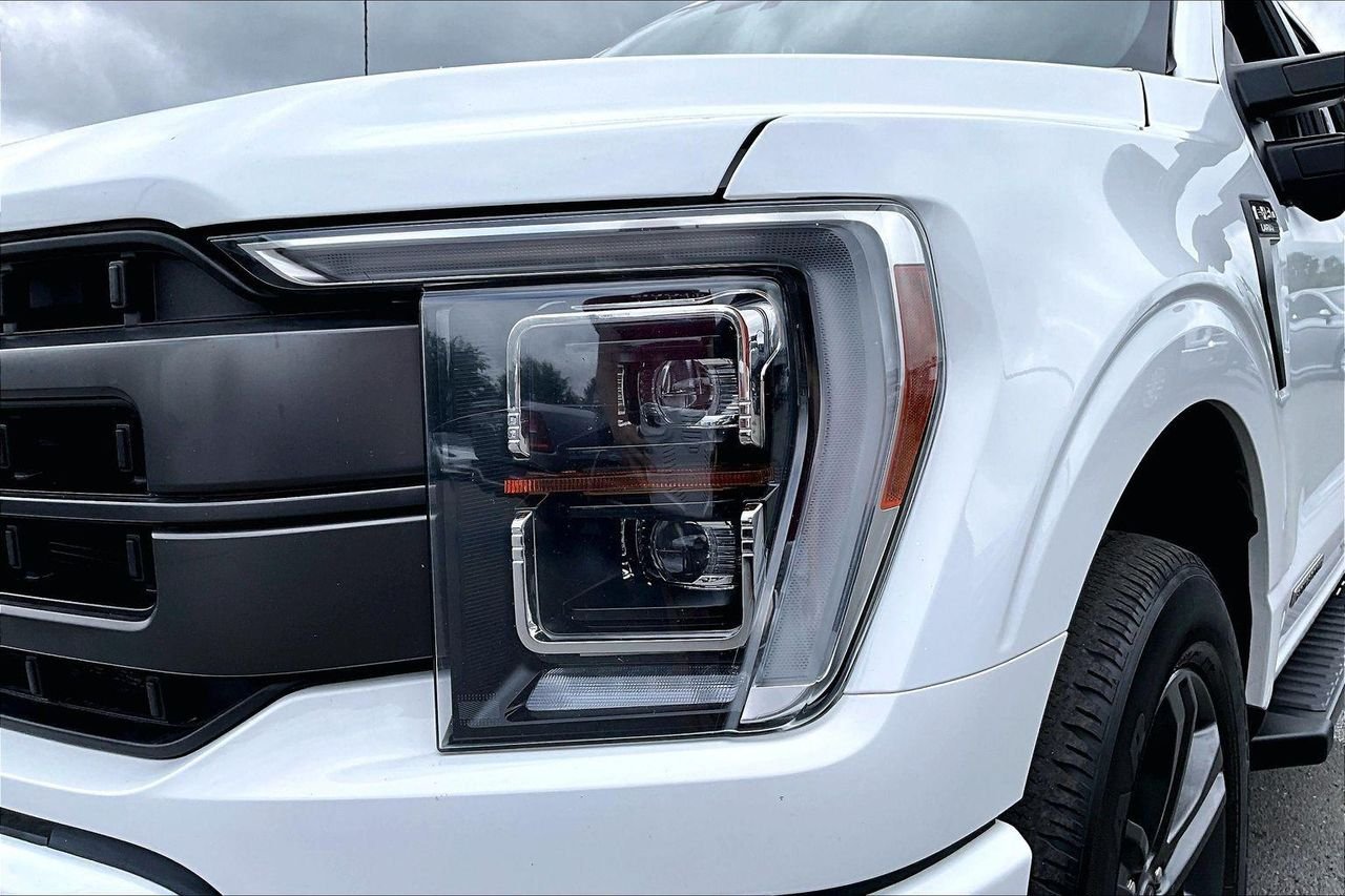 Used 2023 Oxford White Ford LARIAT image 33