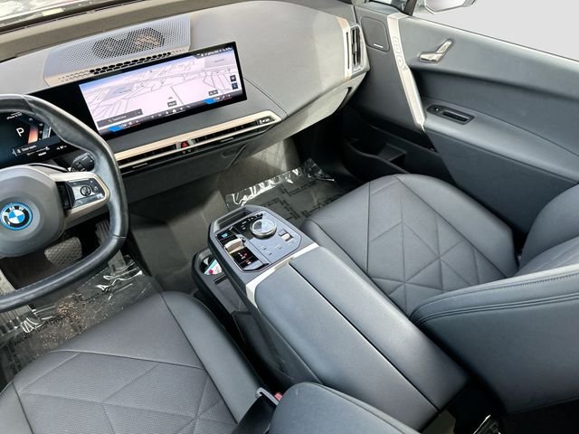 Certified Used 2024 Gray BMW xDrive50 image 25