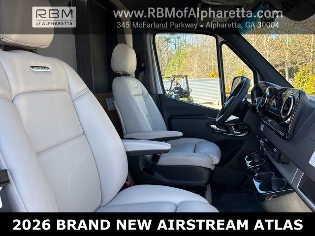 New 2025 high-tech silver metallic Mercedes-Benz Modern Griege image 10