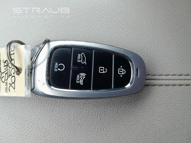 Used 2023 Shimmering Silver Hyundai SEL image 10