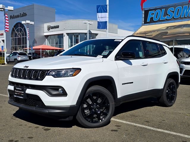 New 2026 Bright White Clearcoat Jeep Latitude image 3
