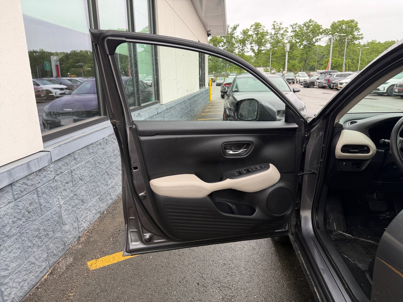 Used 2024 Gray Honda LX image 25