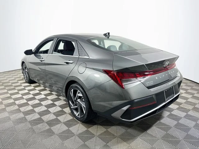New 2026 Hyundai ELANTRA Limited