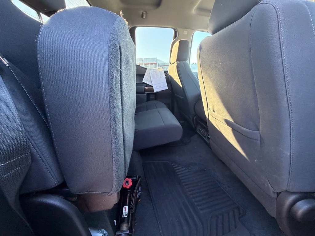 Used 2021 SUMMIT WHITE GMC Elevation image 38