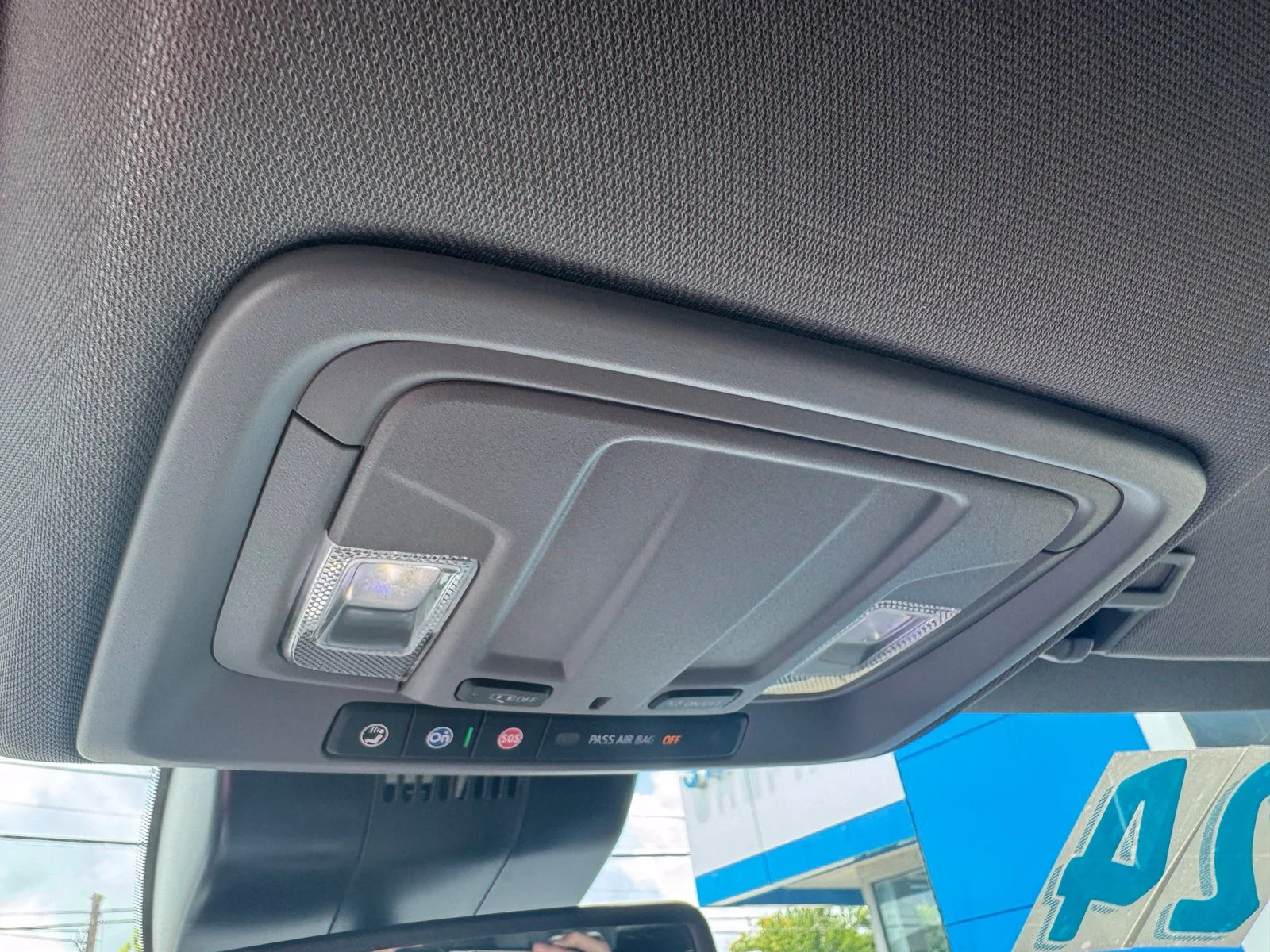 Used 2024 Iridescent Pearl Tricoat Chevrolet LTZ image 17