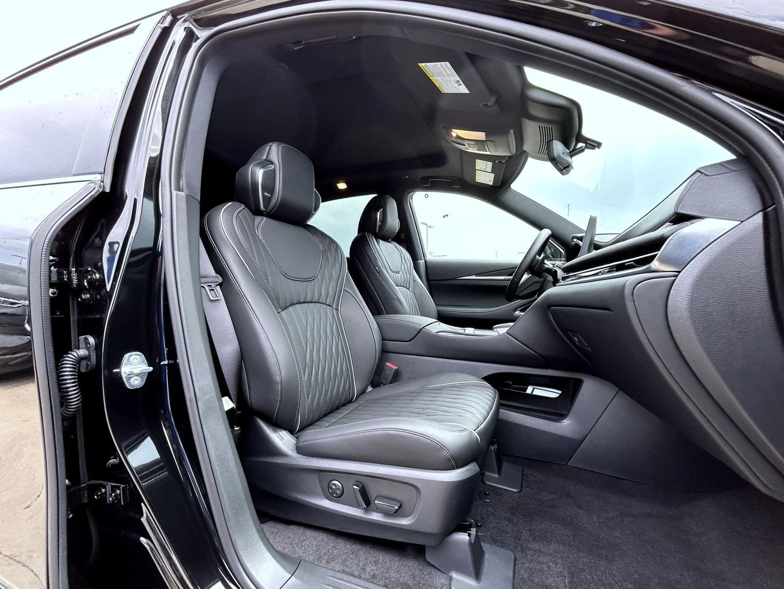 New 2027  INFINITI AUTOGRAPH image 14