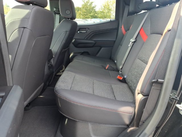 Used 2024 Black Chevrolet Z71 image 18